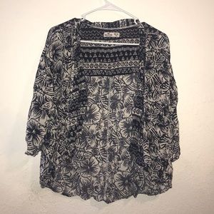 Hollister Blue and White Print Kimono One Size